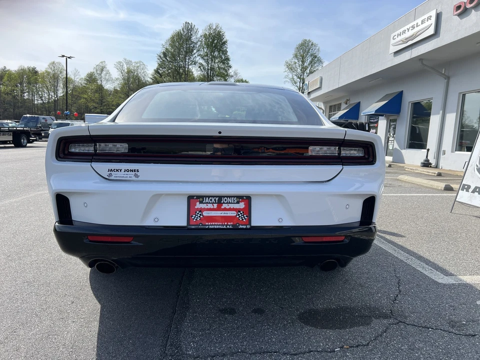 2026 Dodge Charger 8th Gen - Image 2 of 31