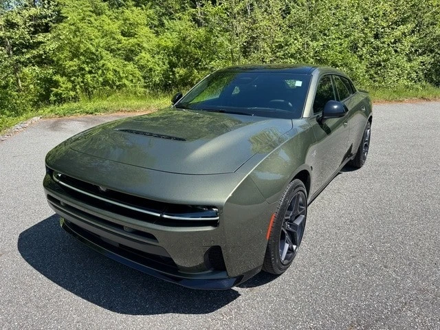 2026 Dodge Charger 8th Gen - Image 3 of 31