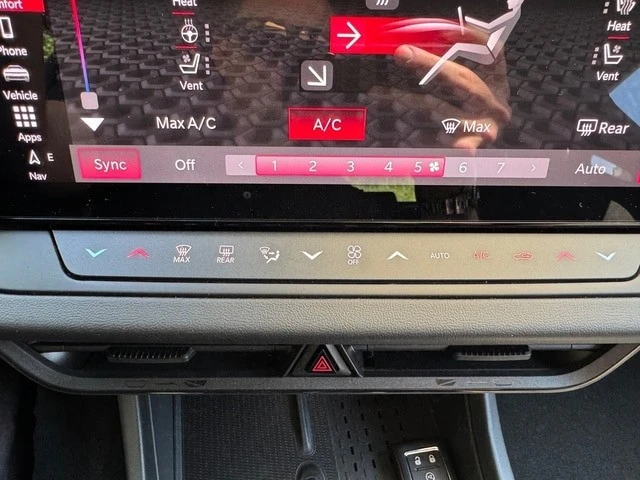 2026 Dodge Charger 8th Gen - Image 27 of 31