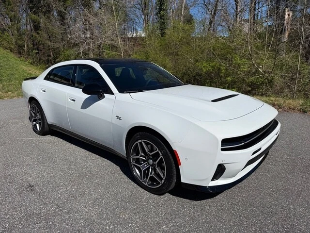 2026 Dodge Charger 8th Gen - Image 4 of 21