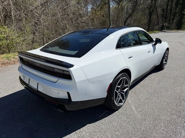 2026 Dodge Charger 8th Gen - Image 6 of 21