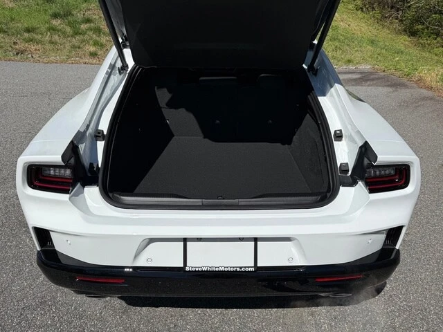 2026 Dodge Charger 8th Gen - Image 19 of 21