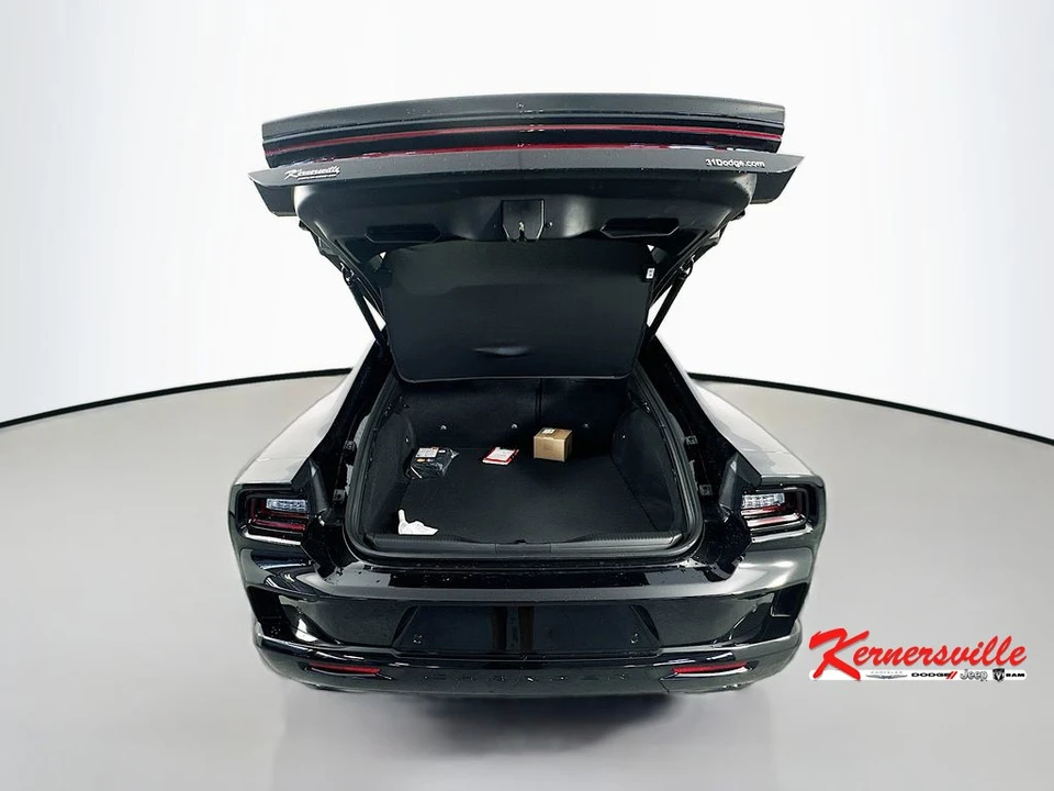 2026 Dodge Charger 8th Gen - Image 15 of 23