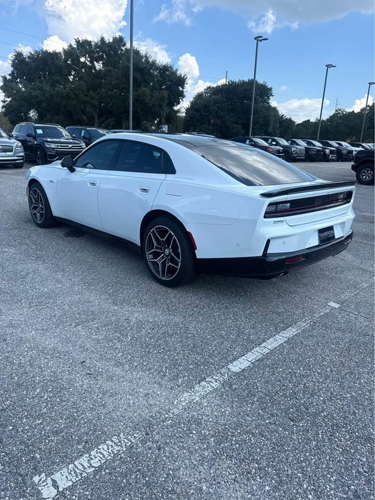 2026 Dodge Charger 8th Gen - Image 7 of 20