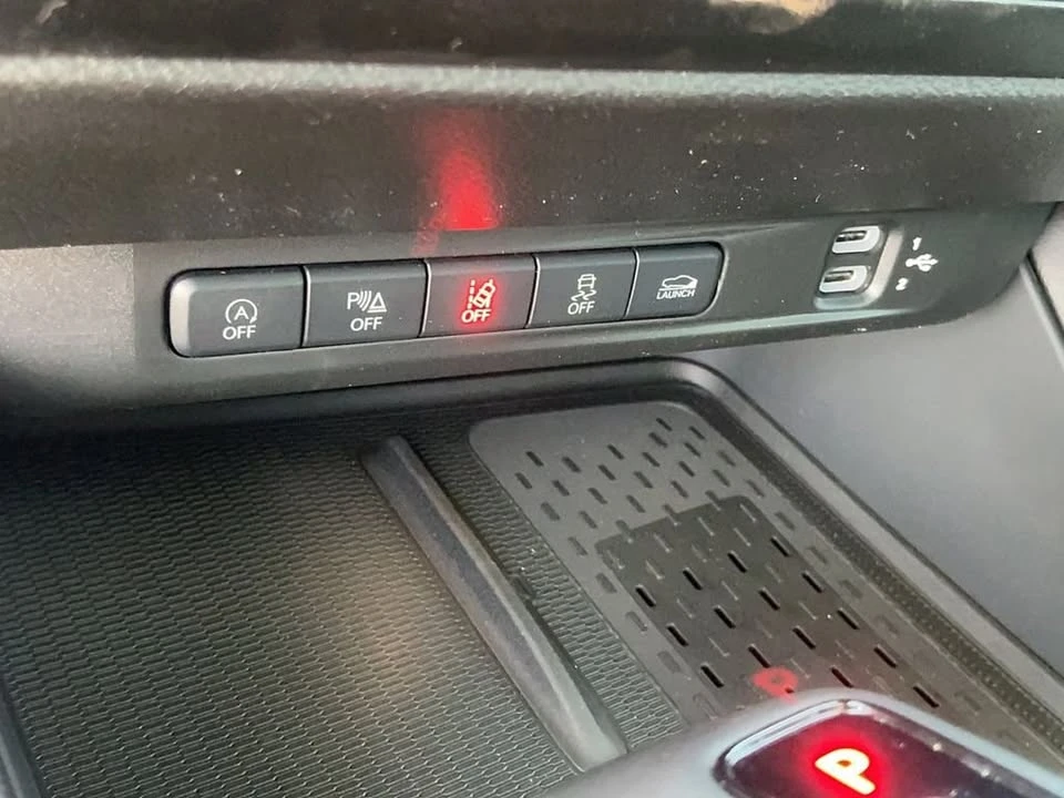 2026 Dodge Charger 8th Gen - Image 16 of 19