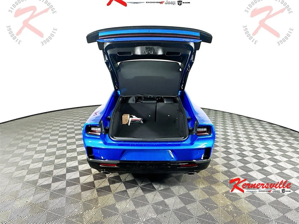 2026 Dodge Charger 8th Gen - Image 16 of 21