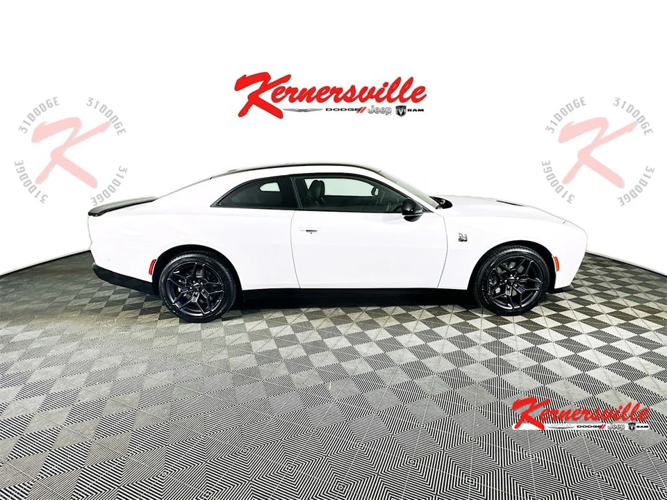 2026 Dodge Charger 8th Gen - Image 8 of 21
