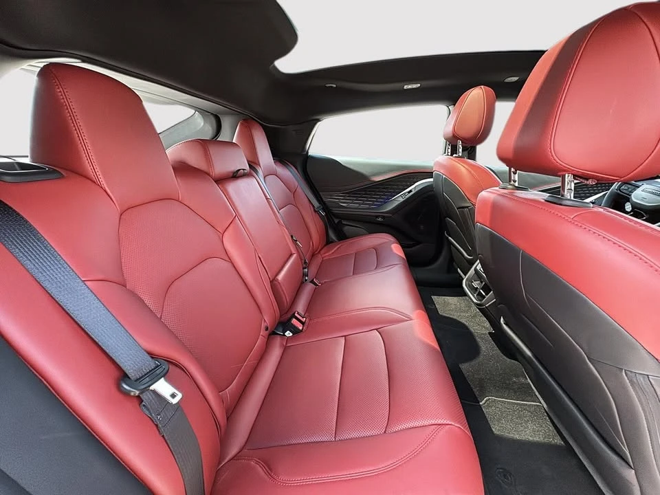 2026 Dodge Charger 8th Gen - Image 13 of 20