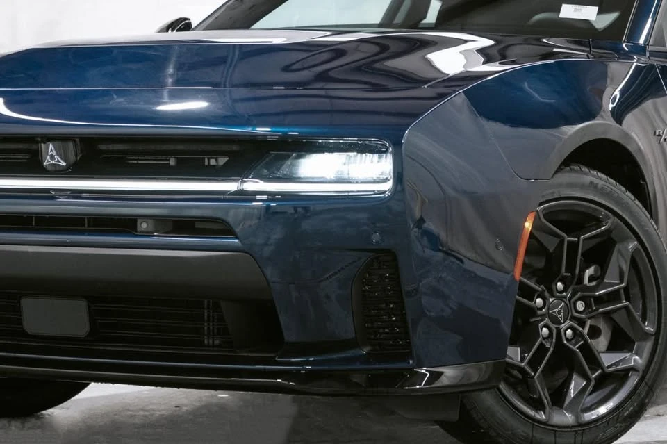 2026 Dodge Charger 8th Gen - Image 8 of 20