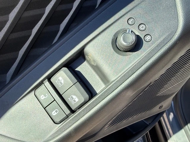 2026 Dodge Charger 8th Gen - Image 12 of 21
