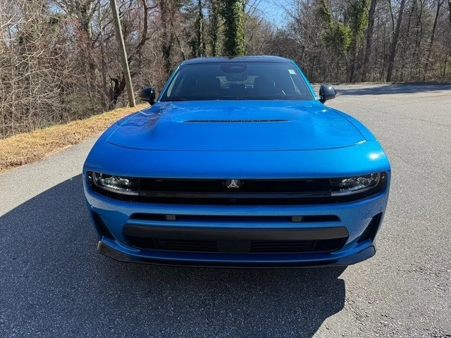 2026 Dodge Charger 8th Gen - Image 4 of 31