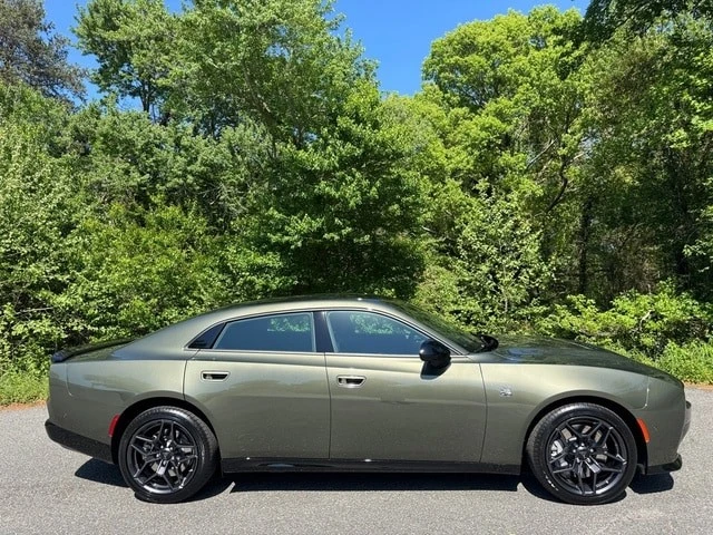 2026 Dodge Charger 8th Gen - Image 6 of 31