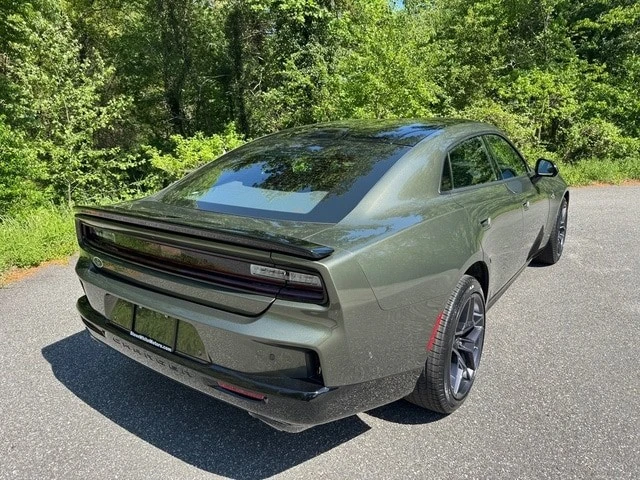 2026 Dodge Charger 8th Gen - Image 7 of 31
