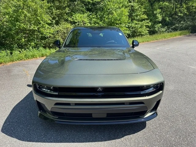 2026 Dodge Charger Daytona 8th Gen - Image 4 of 31