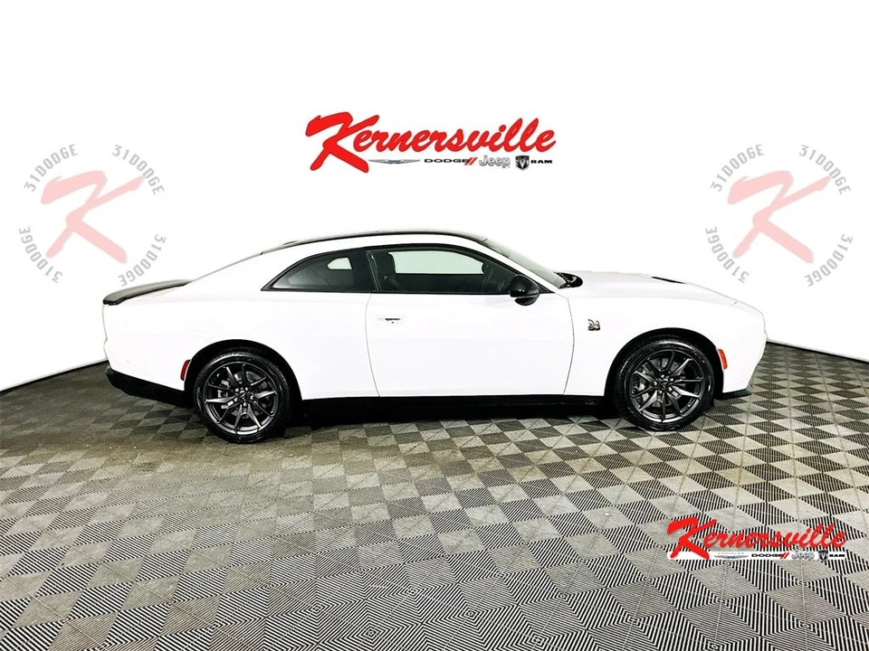 2026 Dodge Charger 8th Gen - Image 8 of 21
