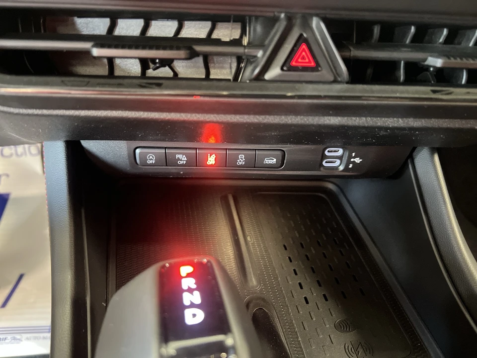 2026 Dodge Charger Daytona 8th Gen - Image 20 of 31