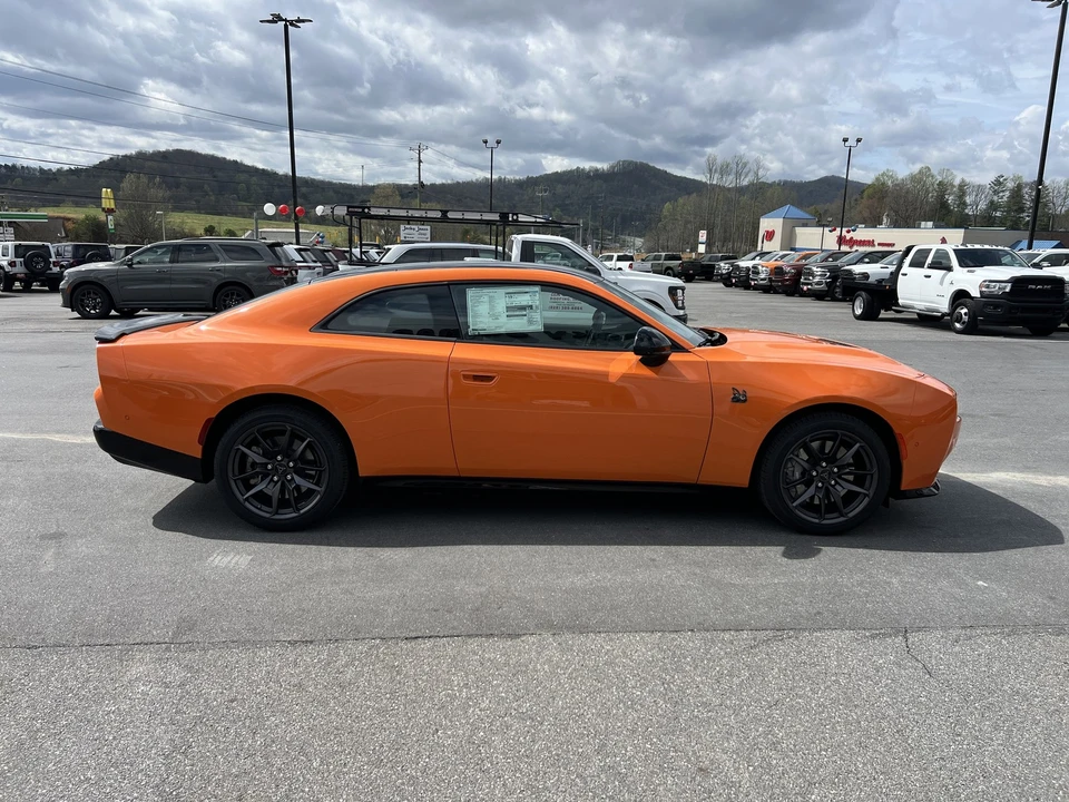 2026 Dodge Charger Daytona 8th Gen - Image 4 of 31