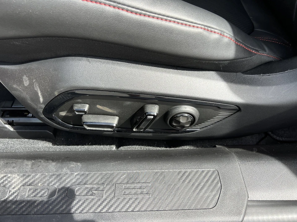 2026 Dodge Charger Daytona 8th Gen - Image 16 of 31