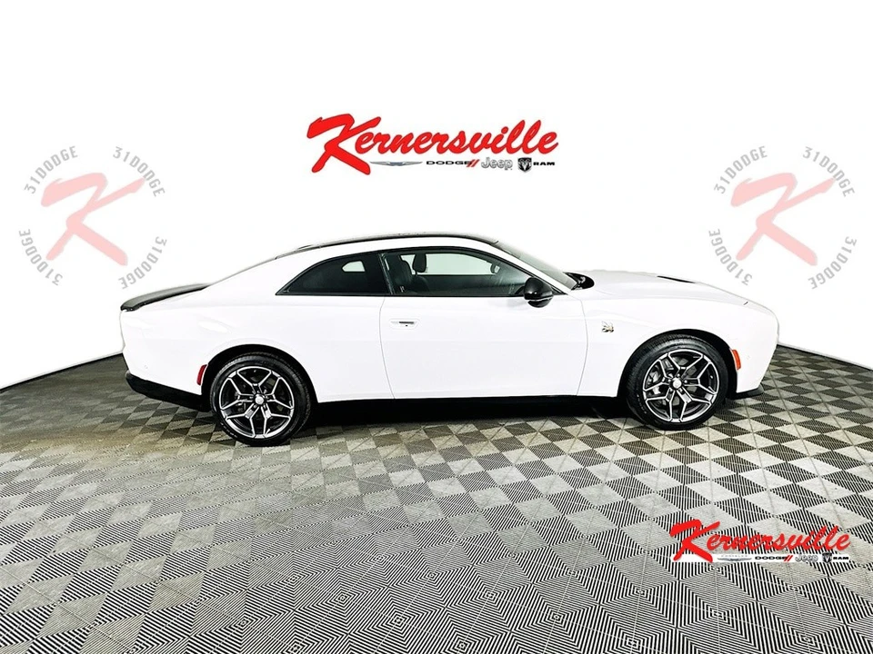 2026 Dodge Charger 8th Gen - Image 8 of 21