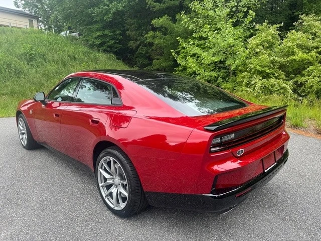 2026 Dodge Charger 8th Gen - Image 9 of 31