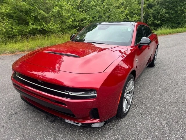 2026 Dodge Charger 8th Gen - Image 3 of 31