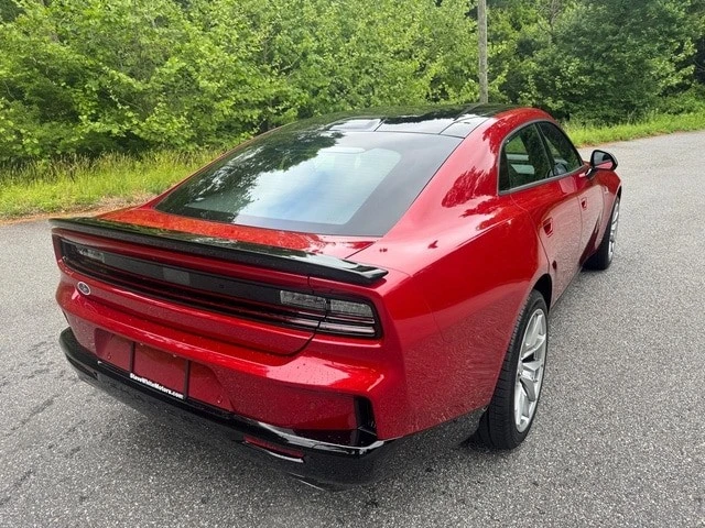 2026 Dodge Charger 8th Gen - Image 7 of 31