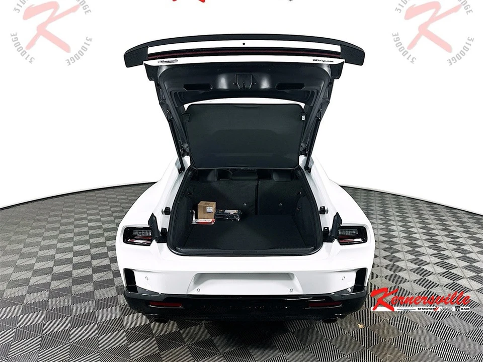 2026 Dodge Charger 8th Gen - Image 16 of 21