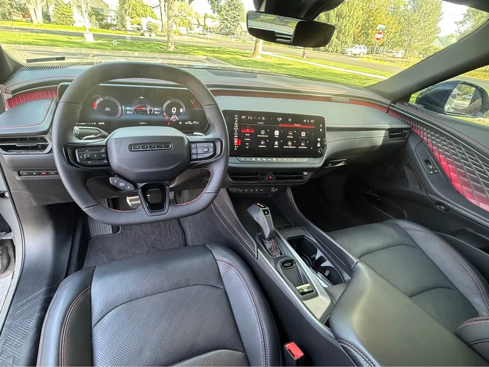 2026 Dodge Charger Daytona 8th Gen - Image 4 of 12