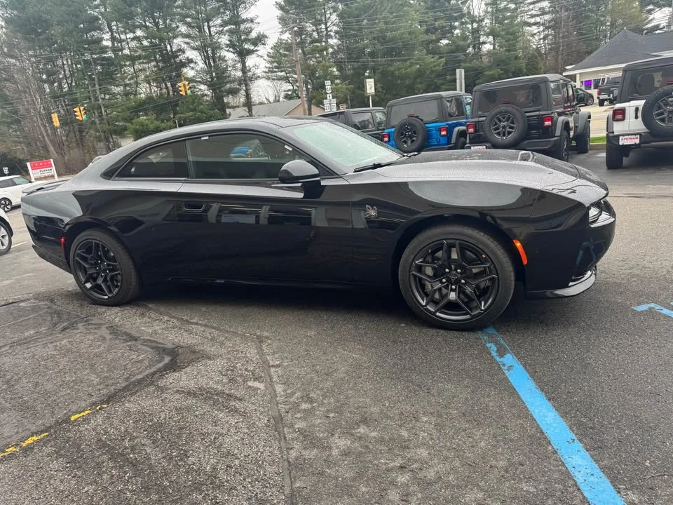 2026 Dodge Charger 8th Gen - Image 4 of 6
