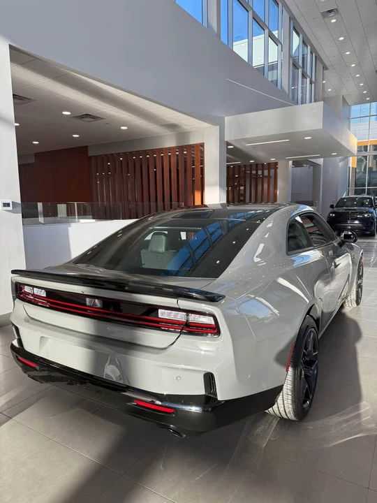 2026 Dodge Daytona - Image 3 of 5