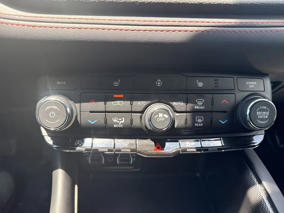 2026 Dodge Durango 3rd Gen - Image 19 of 31
