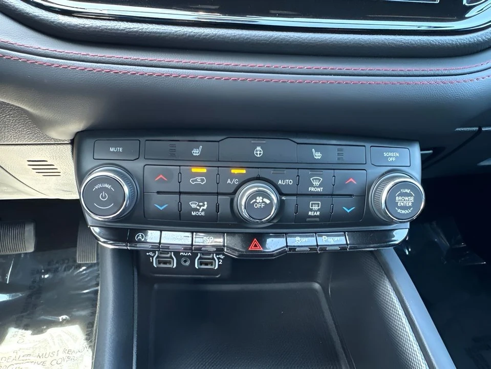 2026 Dodge Durango 3rd Gen - Image 15 of 31