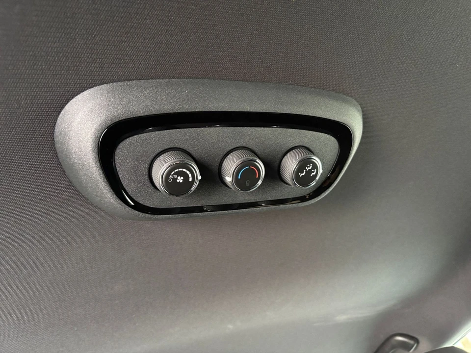 2026 Dodge Durango 3rd Gen - Image 27 of 31