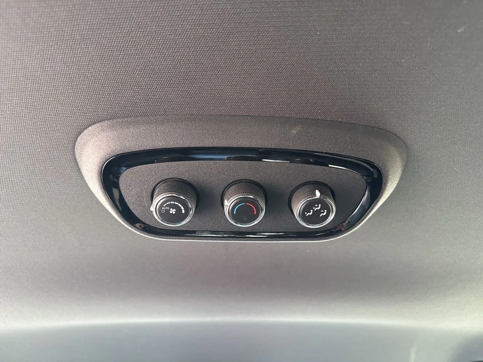 2026 Dodge Durango 3rd Gen - Image 12 of 31