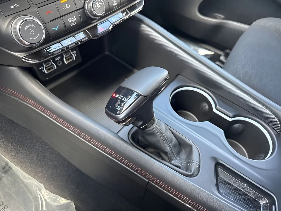 2026 Dodge Durango 3rd Gen - Image 16 of 31