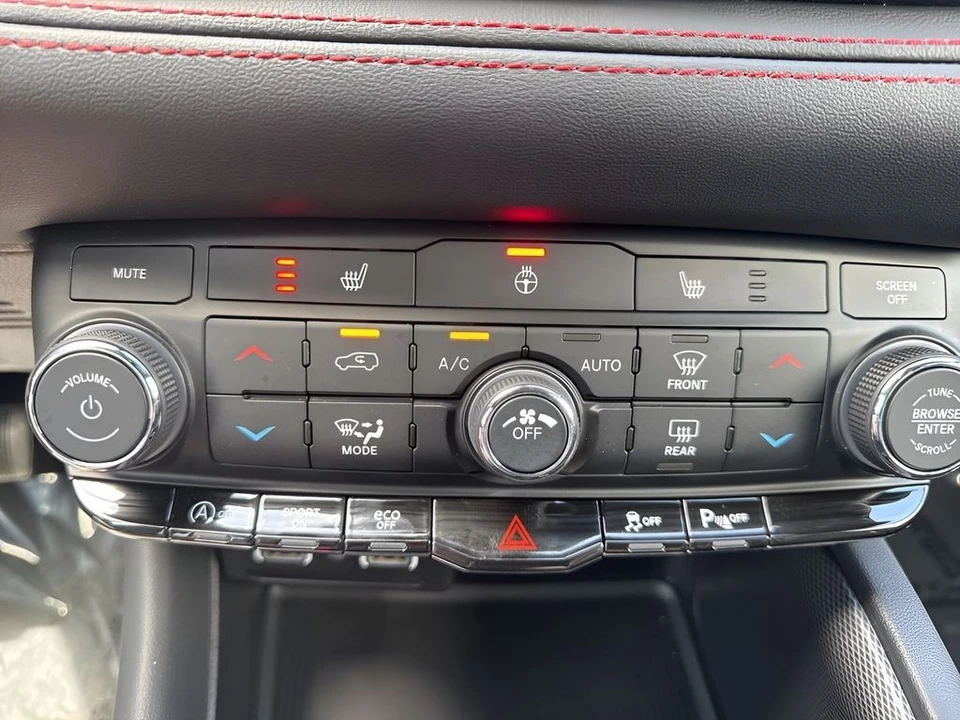 2026 Dodge Durango 3rd Gen - Image 19 of 31