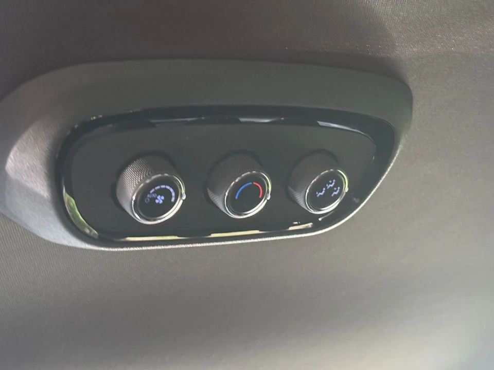 2026 Dodge Durango 3rd Gen - Image 27 of 31