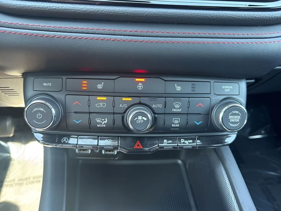 2026 Dodge Durango 3rd Gen - Image 18 of 31