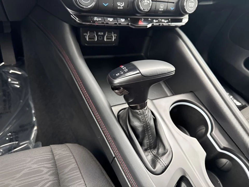 2026 Dodge Durango 3rd Gen - Image 16 of 31