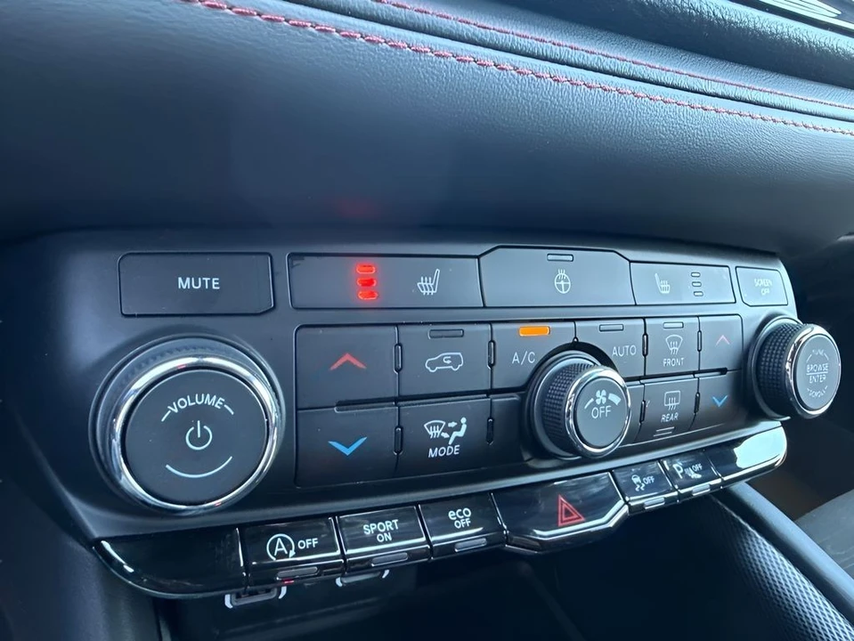 2026 Dodge Durango 3rd Gen - Image 21 of 31