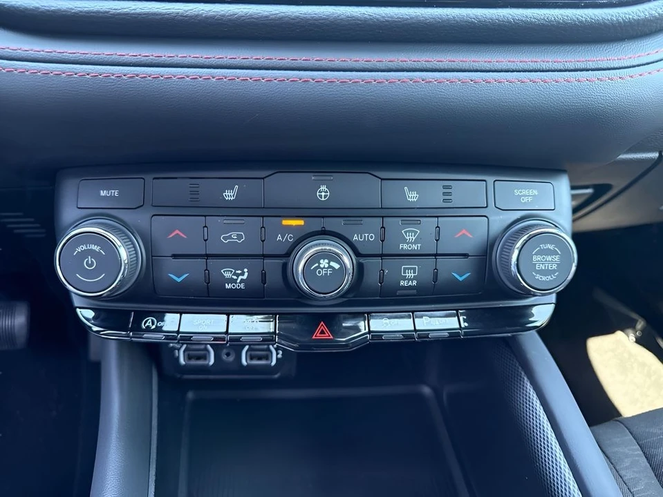 2026 Dodge Durango 3rd Gen - Image 20 of 31