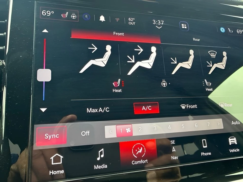 2026 Dodge Durango 3rd Gen - Image 15 of 31