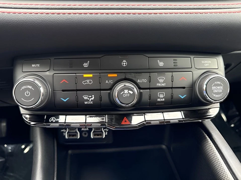 2026 Dodge Durango 3rd Gen - Image 12 of 31