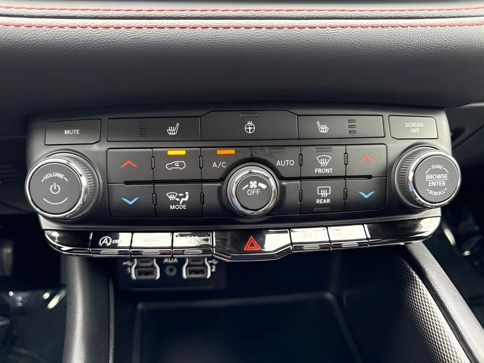 2026 Dodge Durango 3rd Gen - Image 13 of 31