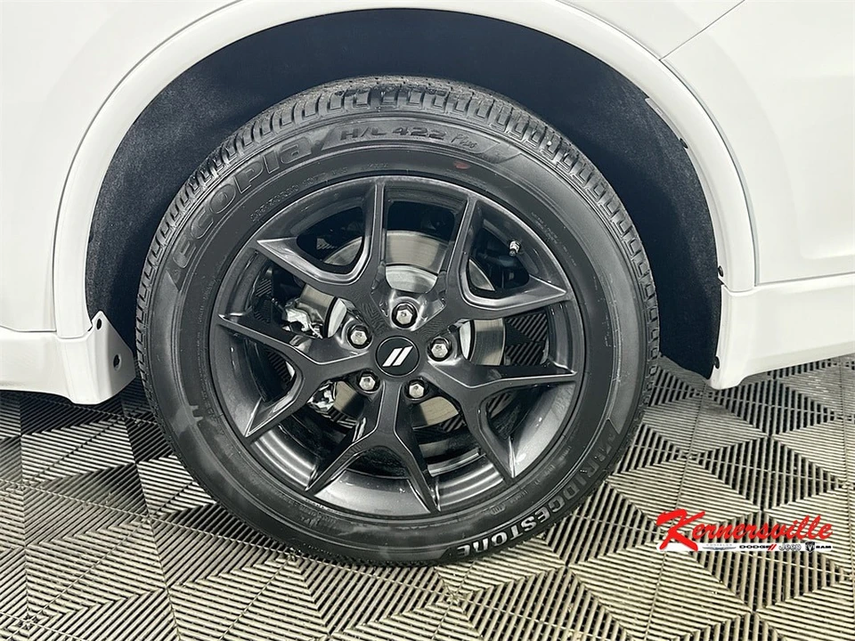 2026 Dodge Durango 3rd Gen - Image 17 of 21