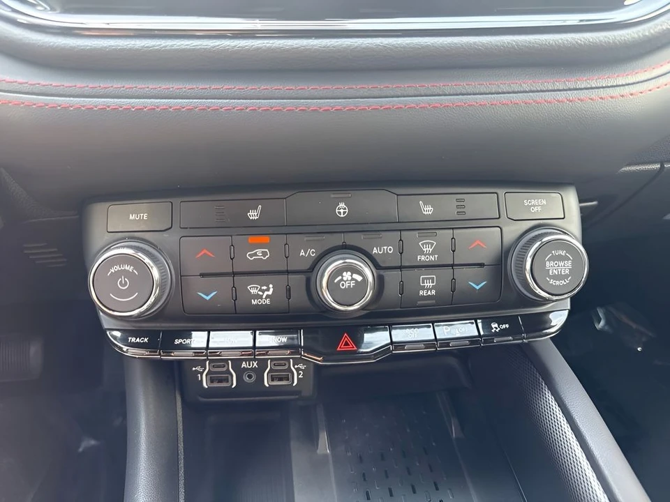 2026 Dodge Durango 3rd Gen - Image 15 of 31