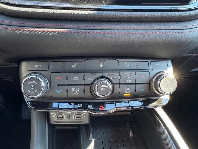2026 Dodge Durango 3rd Gen - Image 28 of 31