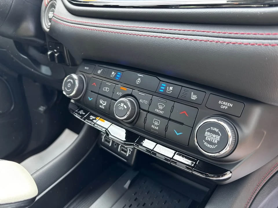 2026 Dodge Durango 3rd Gen - Image 9 of 20