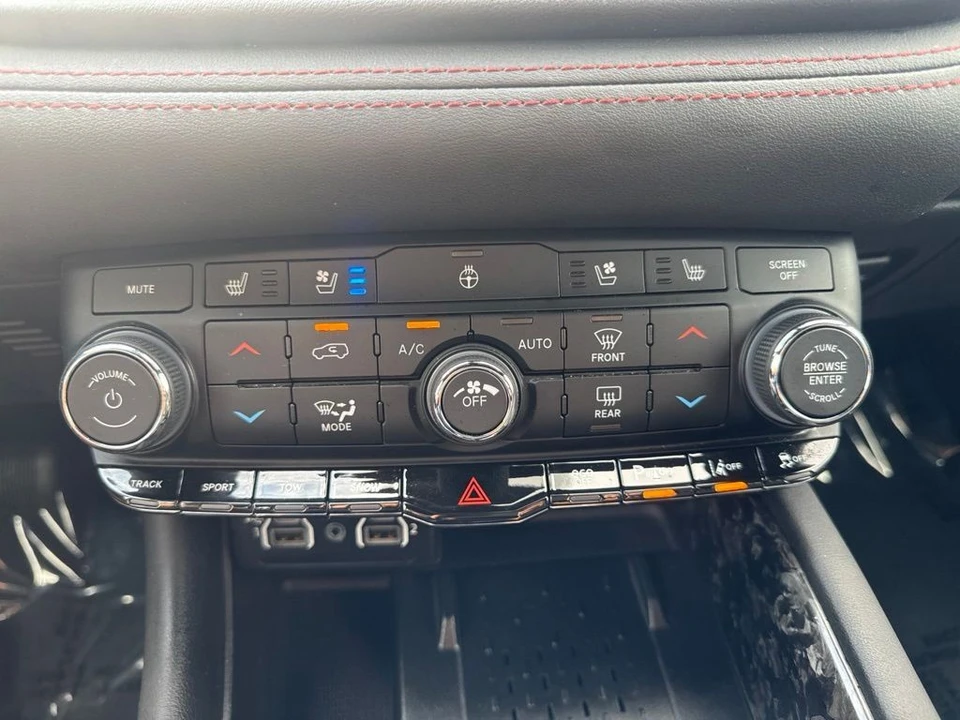 2026 Dodge Durango 3rd Gen - Image 17 of 31