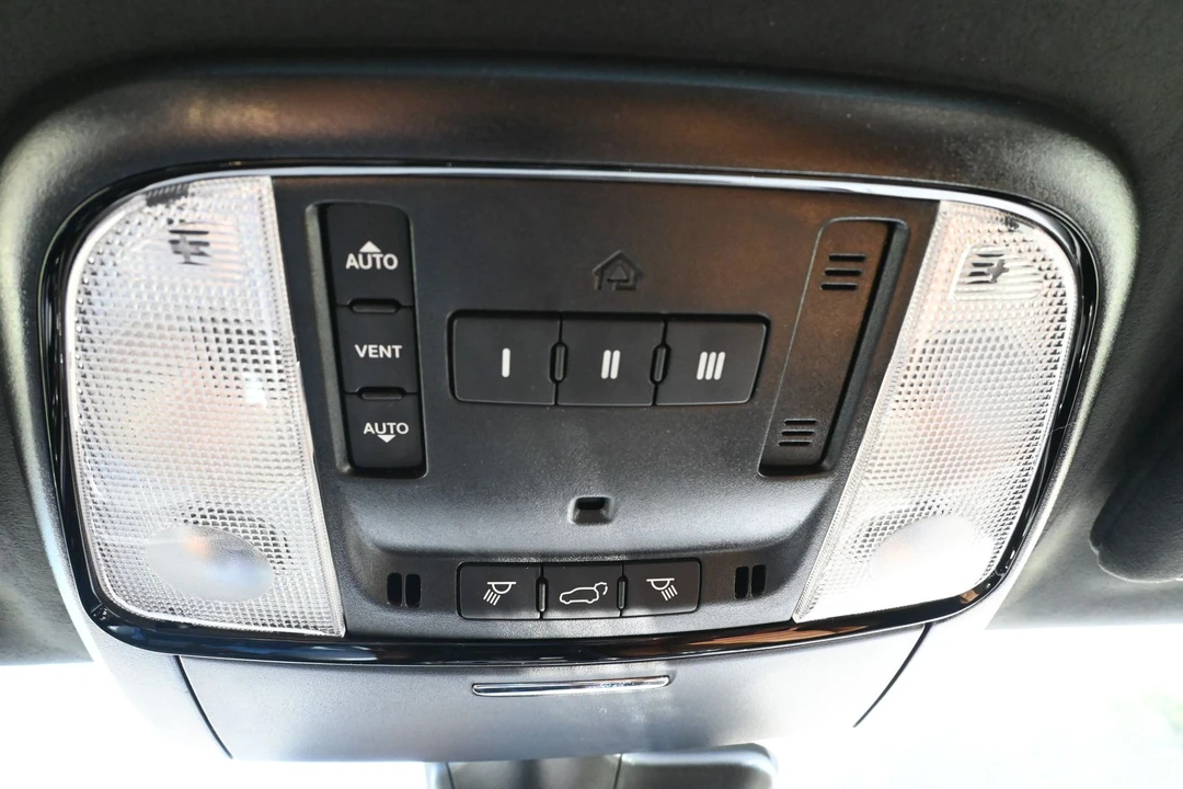2026 Dodge Durango SRT Hellcat 3rd Gen - Image 25 of 31